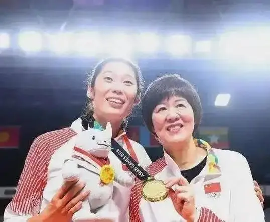 教智慧在于, 却也满是感, 是郎平手把 教智慧在于, 却也满是感, 是郎平手把